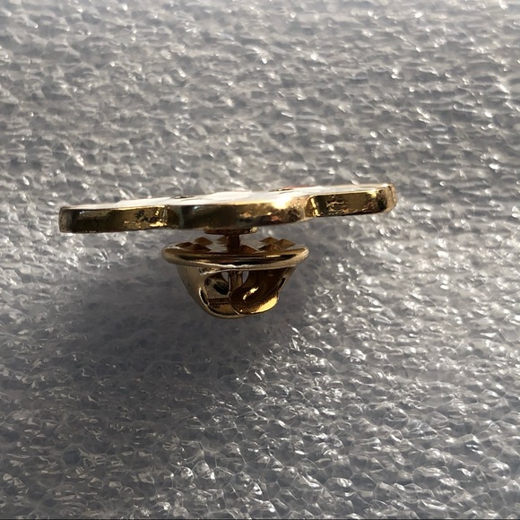 🌻10/$10🌻 Happy Cloud Face Emoji Enamel Pin - Picture 8 of 10